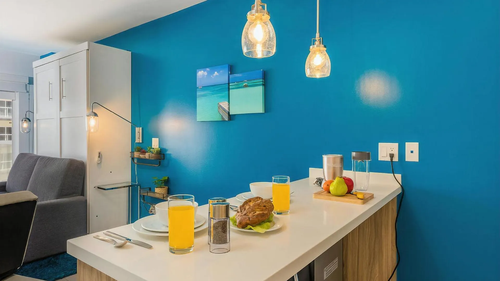 Modern Design Studio Ready For Enjoyment Oranjestad Apartment